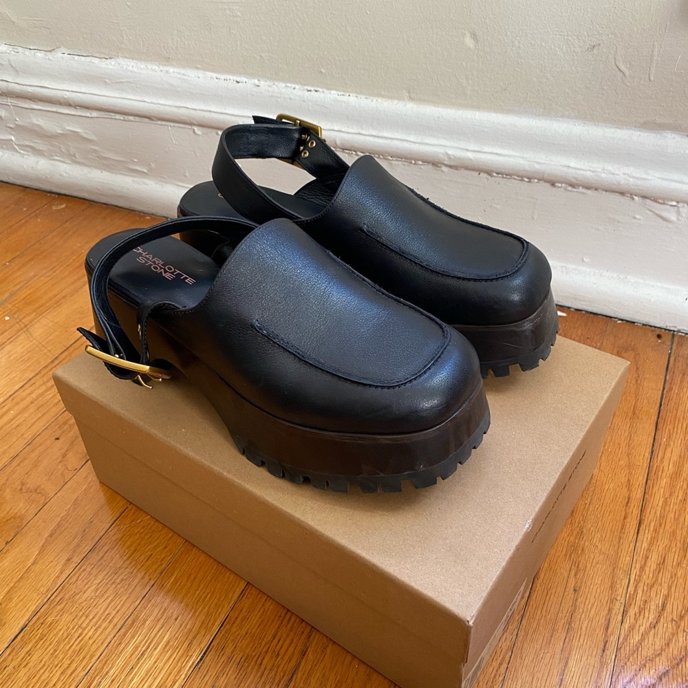 Charlotte stone Carlos clog